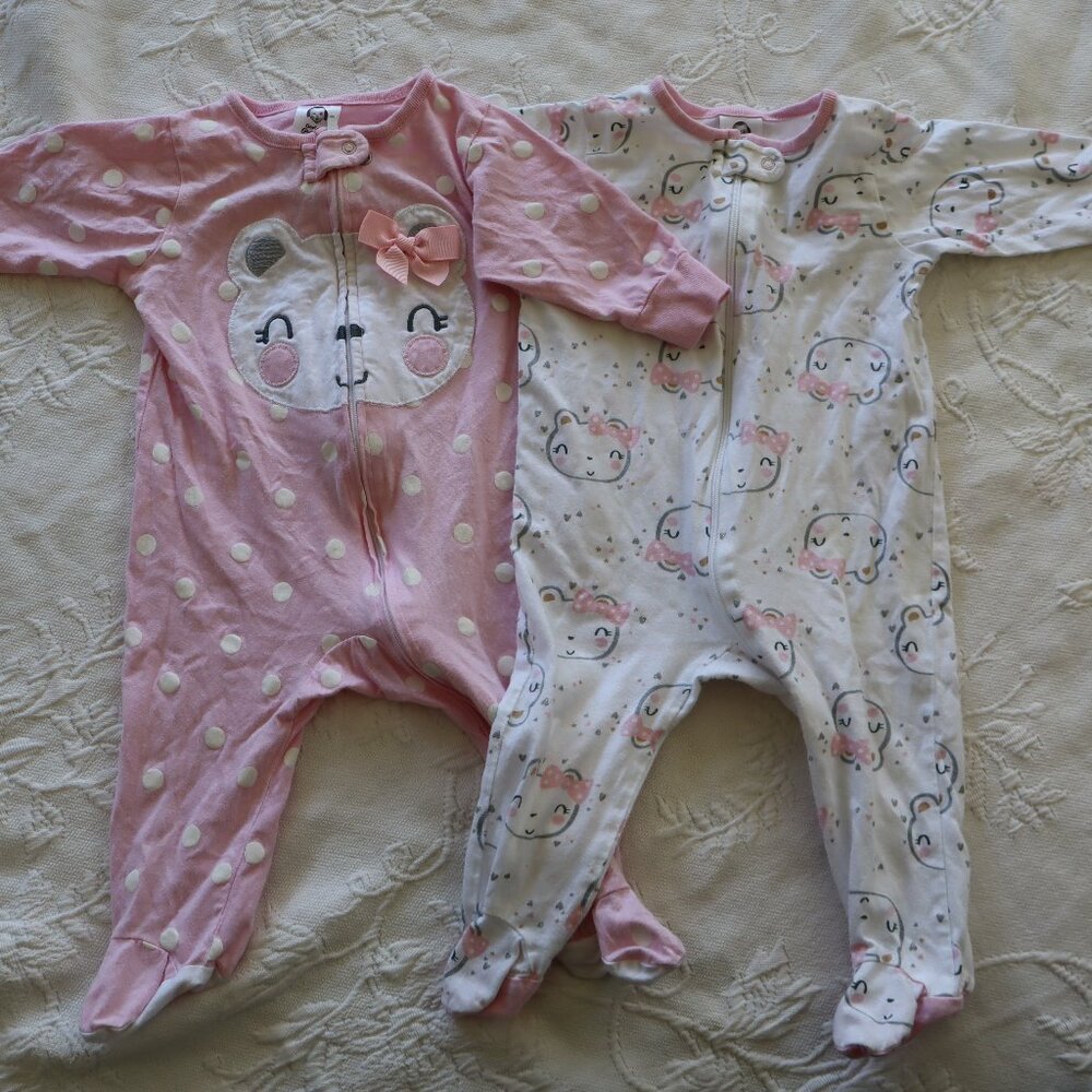 Set of 2 Gerber Baby Organic Cotton Pink and White zip up pj's bear and bows